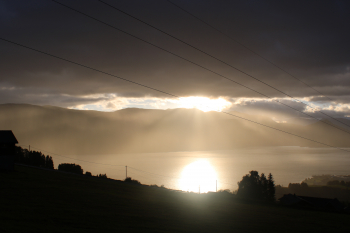 Sonnenaufgang am Fjord